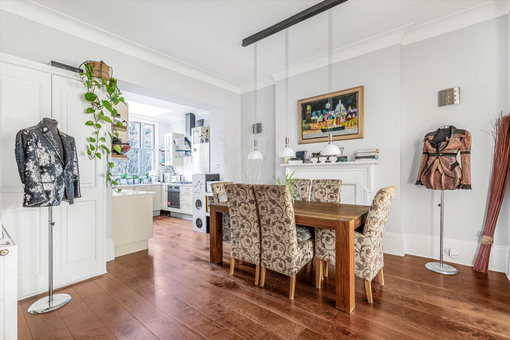 Additional image 4 of 3 bed flat to rentFriars Stile Road, Richmond TW10