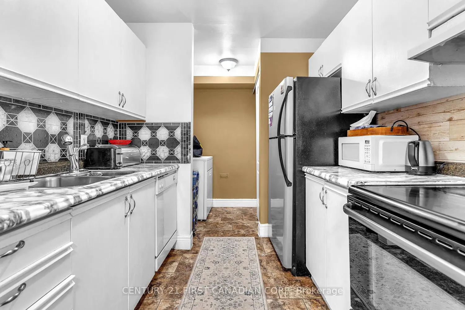 Additional image 9 of 1096 Jalna Boulevard 87