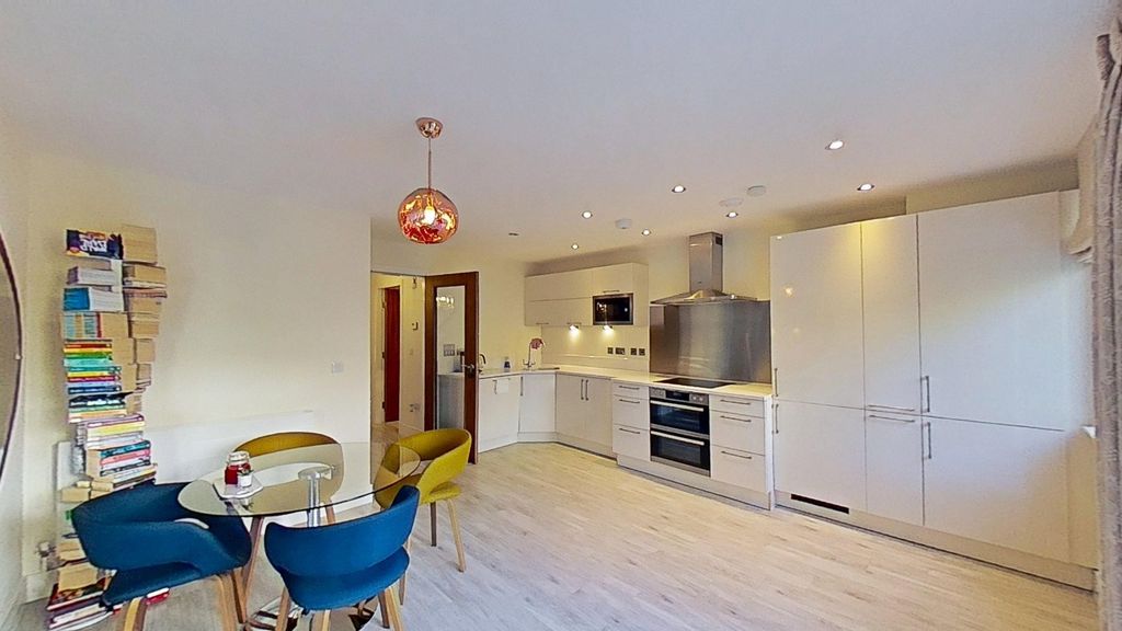 Additional image 3 of 4 bed terraced house to rentLarkfield Gardens, Edinburgh EH5