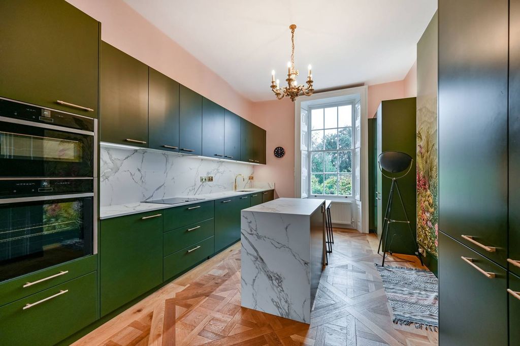 Additional image 3 of 3 bed flat to rentKings Road, Richmond TW10
