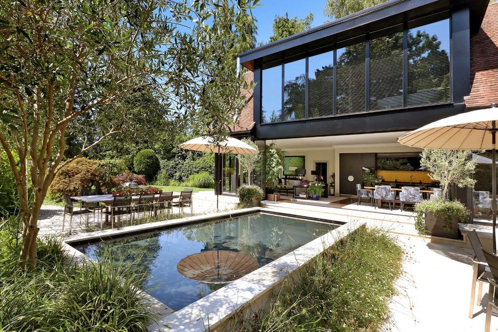 Additional image 9 of 7 bed detached house to rentRiversdale, Bourne End, Buckinghamshire SL8