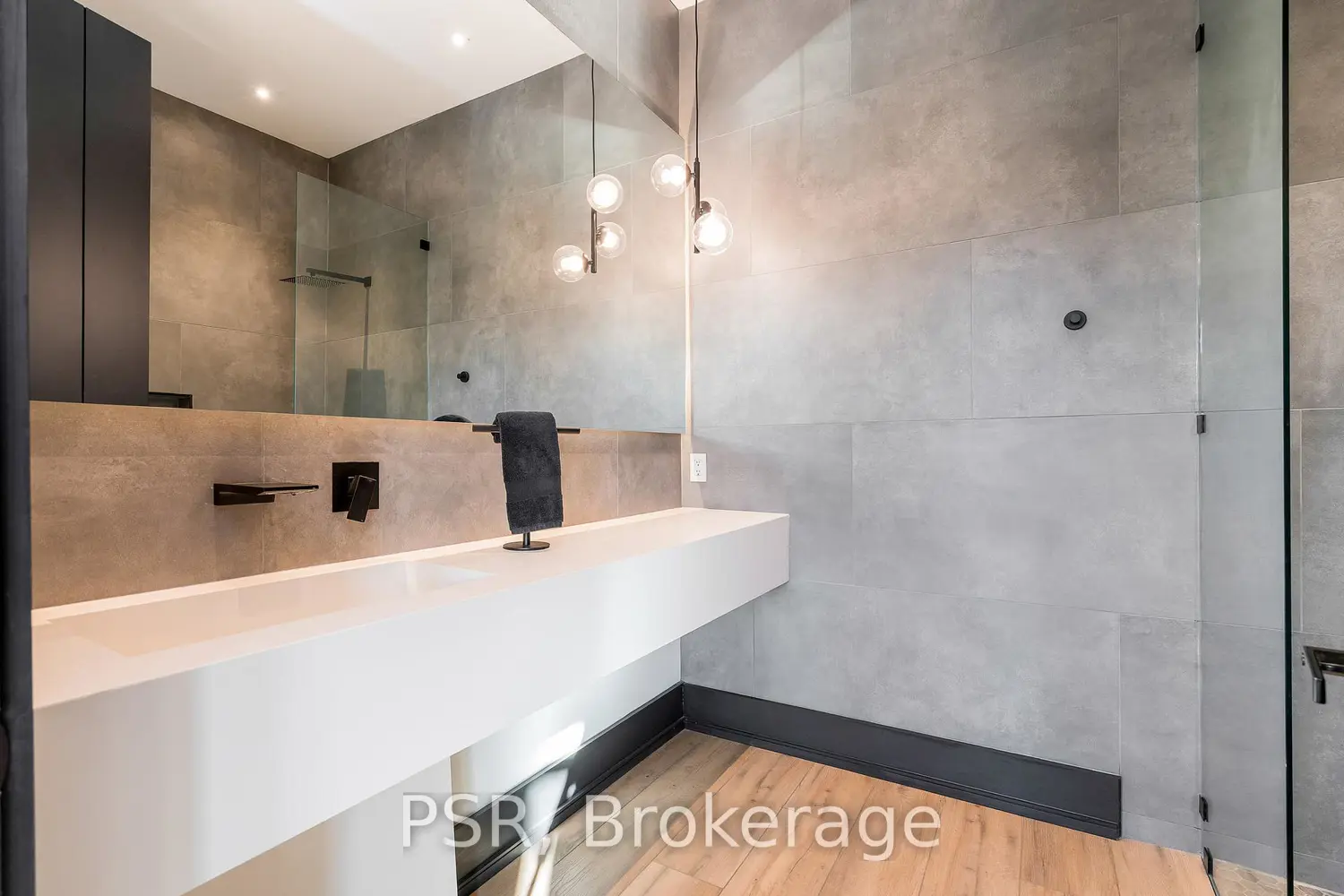 Additional image 13 of 4 Raintree Court