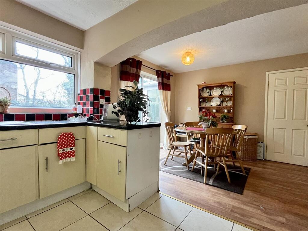 Additional image 10 of Parkfield Drive, Castle Bromwich, Birmingham