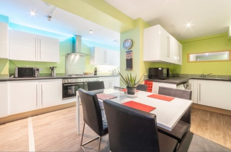 Additional image 7 of 9 bed flat to rentGranville Street, Glasgow G3