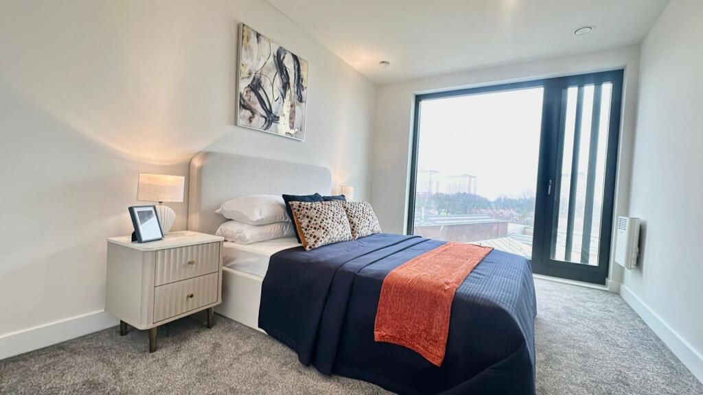 Additional image 12 of Brand New Show Home- Glasswater Locks, Birmingham, B4