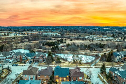 Additional image 8 of 110 Birkshire Drive, Aurora, ON, L4G 7R6