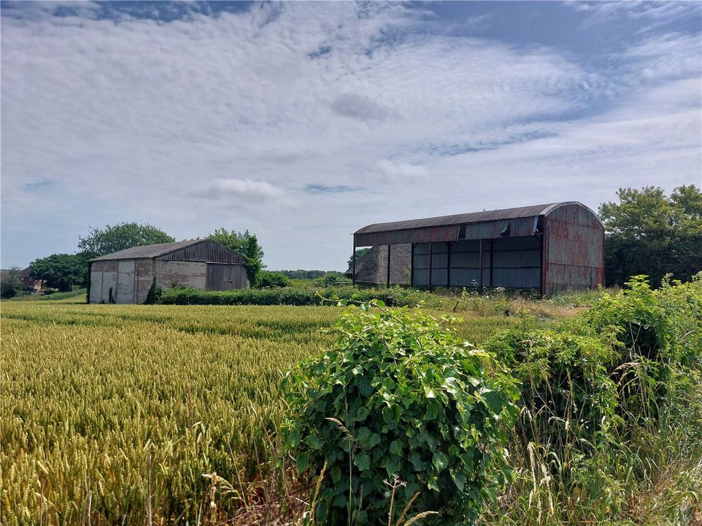 Land to rentGreen Farm, Stalisfield, Faversham, Kent ME13
