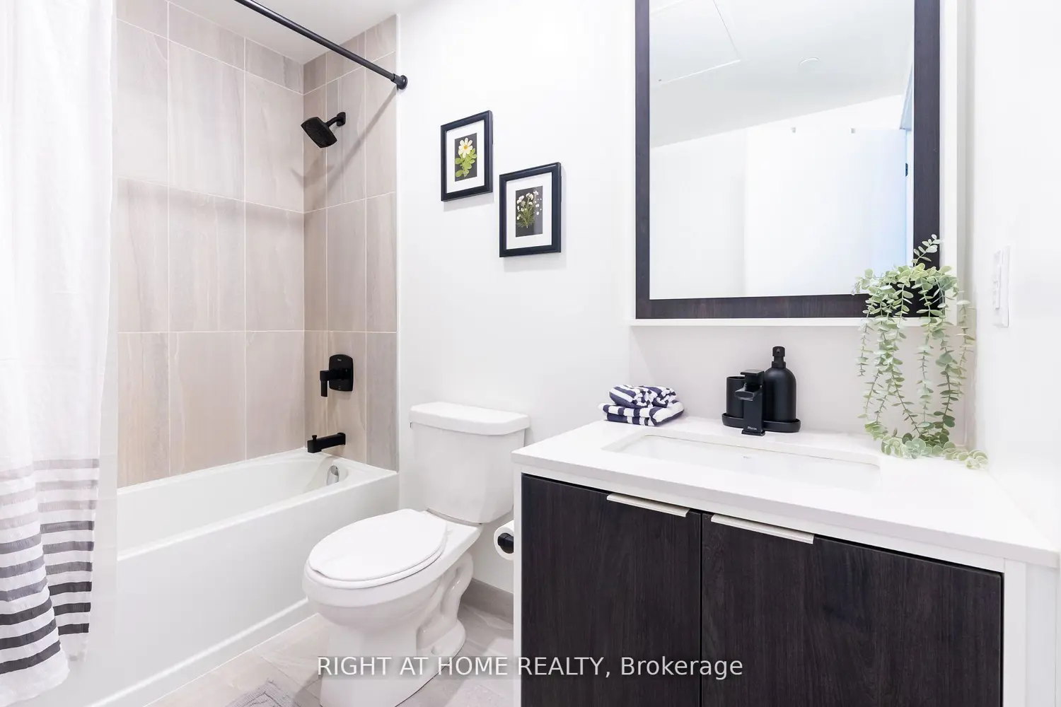Additional image 4 of 36 Zorra Street 1101