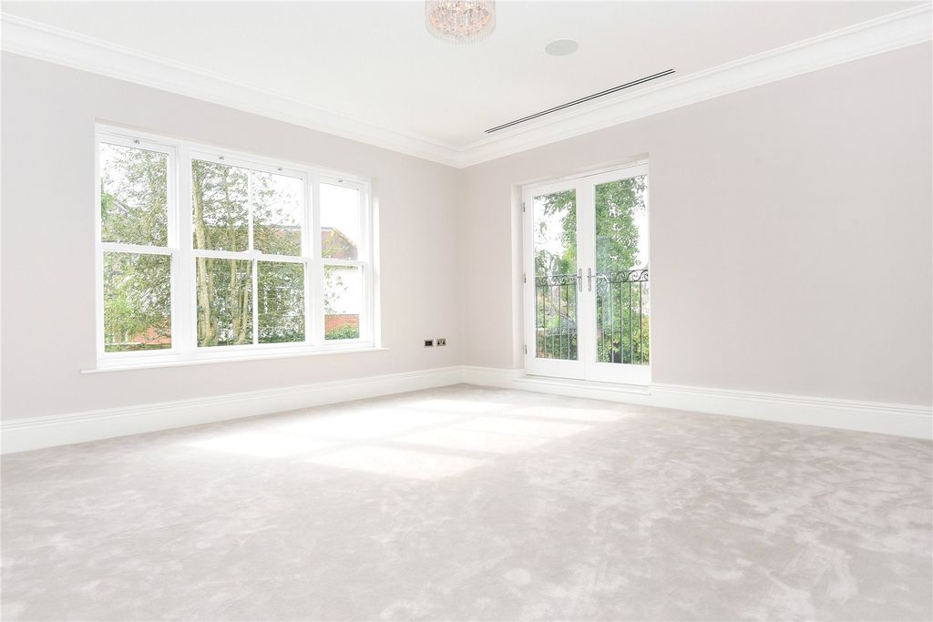 Additional image 7 of 3 bed flat to rentThe Ridge, Ridgemount Road, Sunningdale, Berkshire SL5