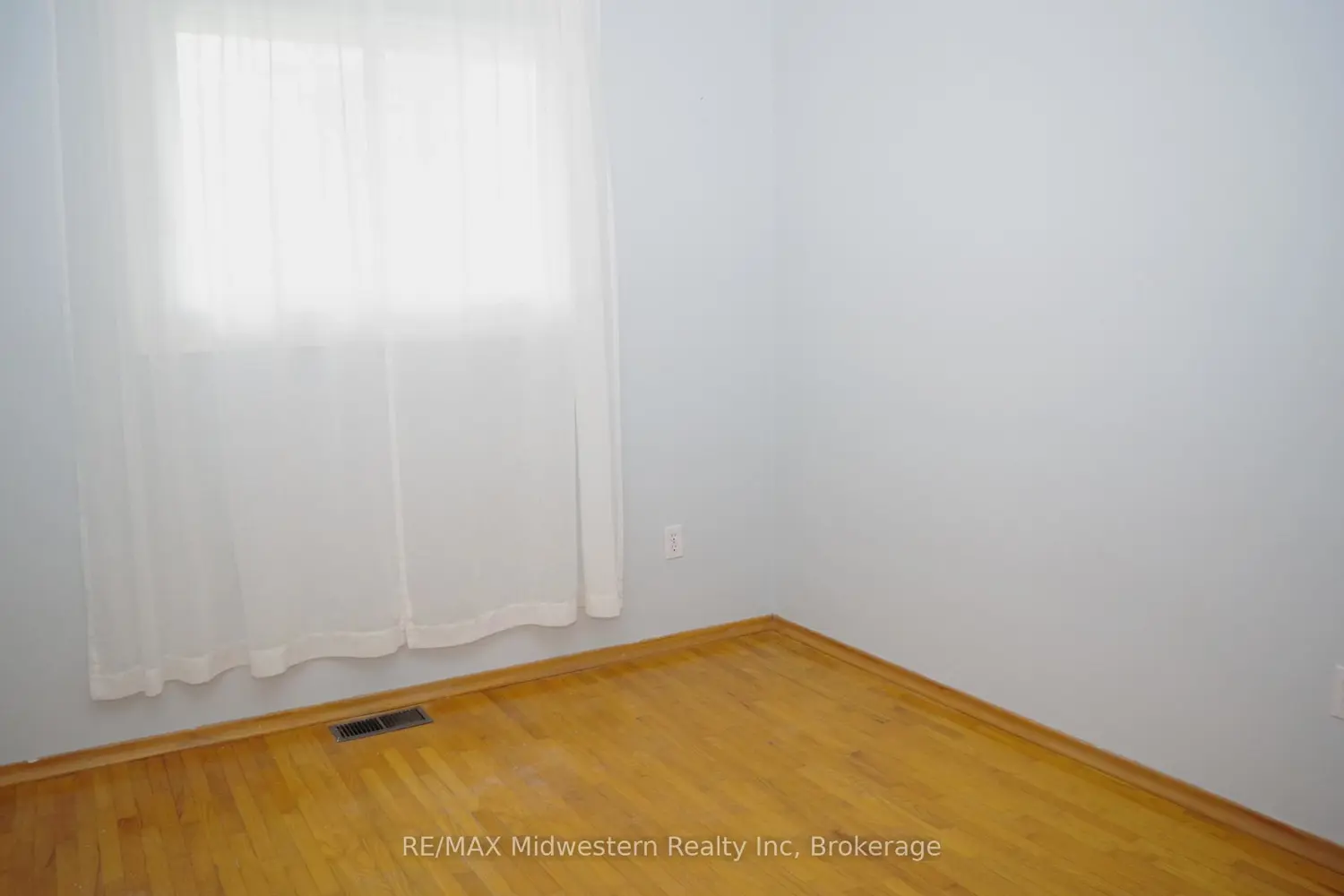 Additional image 14 of 425 Wellington Street