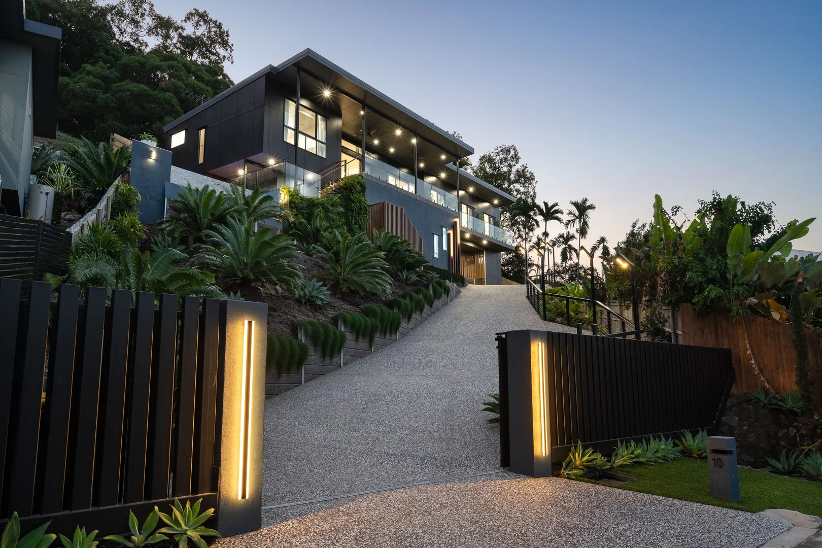 Additional image 3 of 10 Seascape Close, Palm Cove QLD 4879