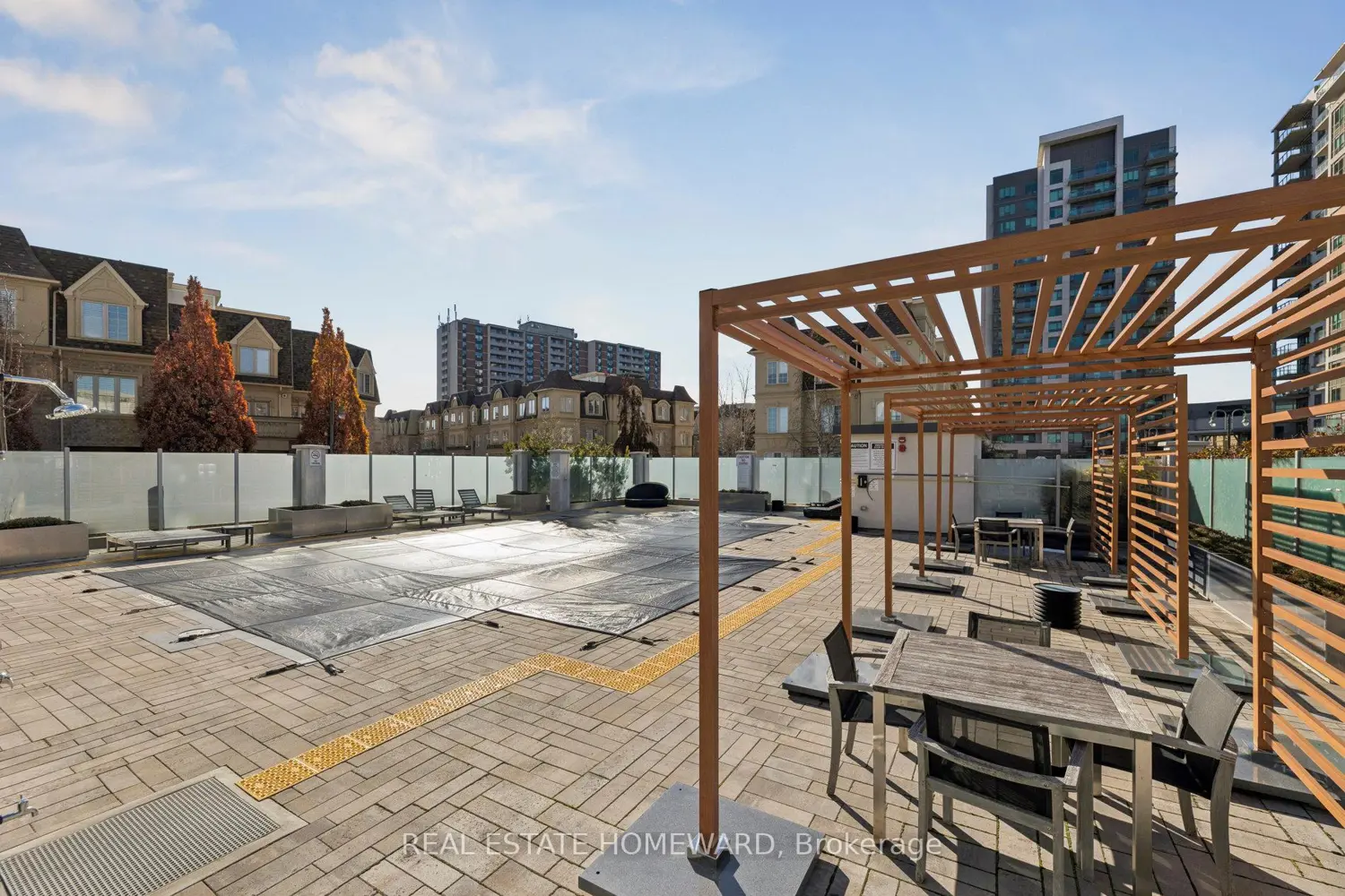 Additional image 20 of 1245 Bayly Street 21