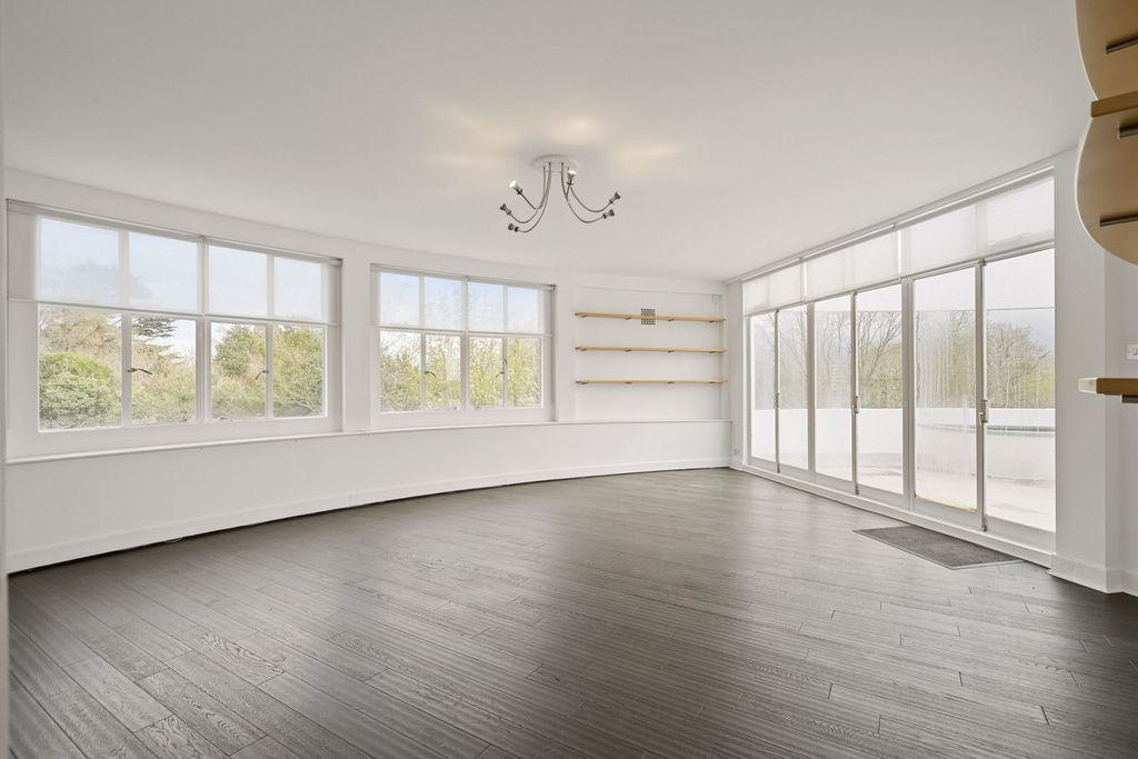 Additional image 26 of 6 bed country house to rentSt. Anns Hill Road, Chertsey KT16