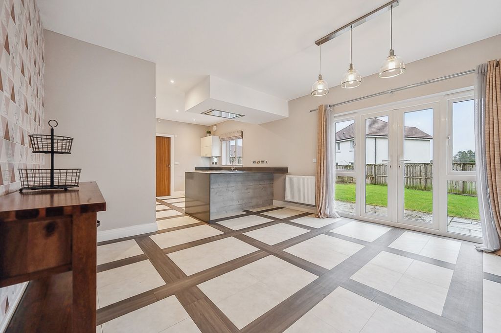 Additional image 11 of 5 bed detached house to rentDalgleish Drive, Bearsden, Glasgow G61