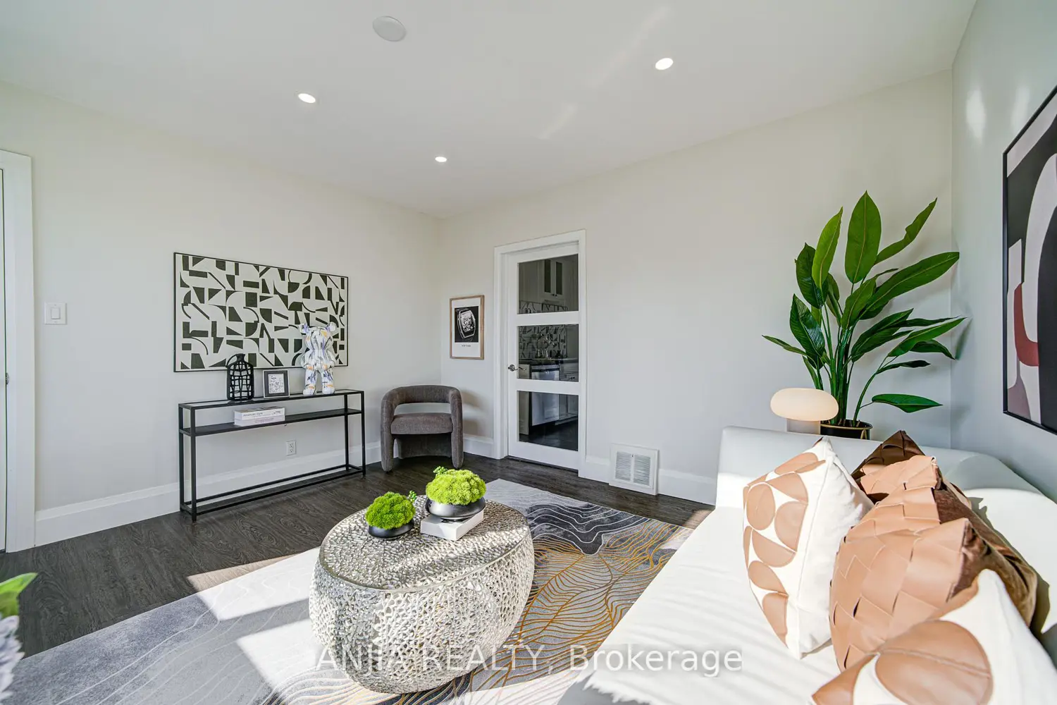 Additional image 4 of 1574 Hwy 2 Road