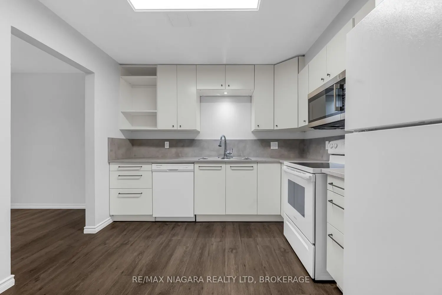 Additional image 5 of 100 Brownleigh Avenue 244