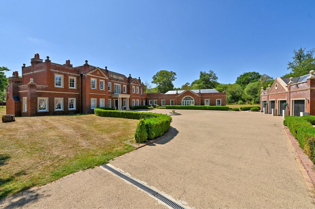 Additional image 41 of 7 bed villa to rentHeathfield Road, Burnham, Slough SL1