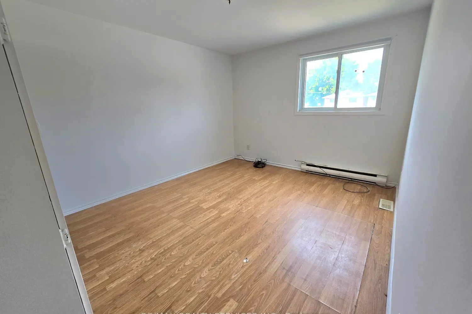 Additional image 10 of 441 Parkview Crescent