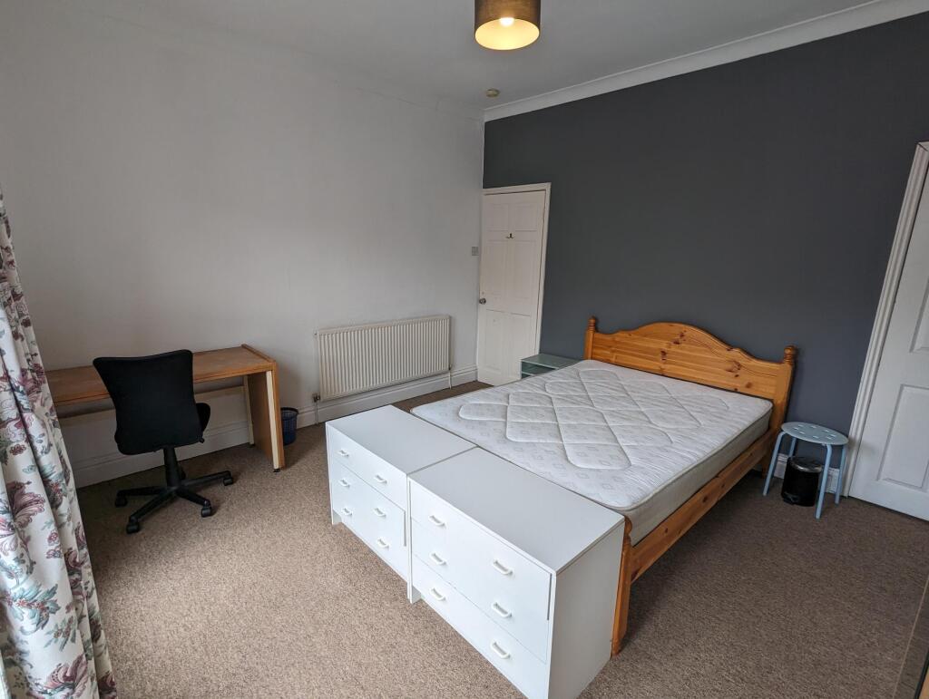 Additional image 6 of Hubert Road - 4 bed, Selly Oak, West Midlands, B29