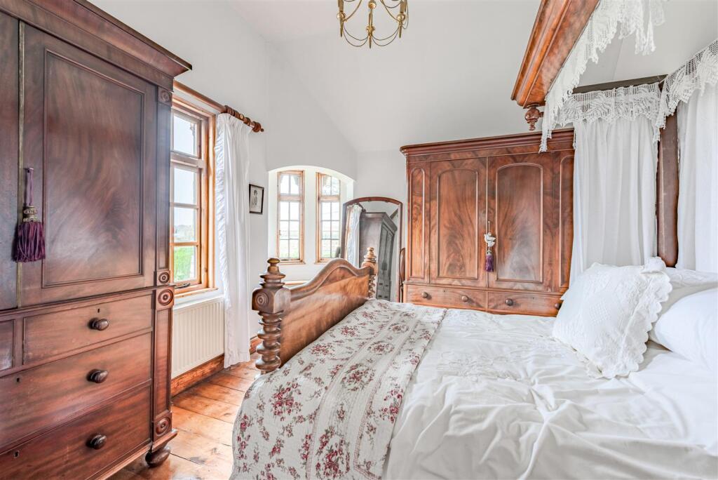 Additional image 24 of Station Road, Coleshill, B46