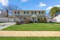 5 Martin Ln, Old Bethpage, NY, 11804