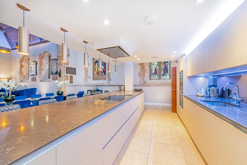 Additional image 4 of 8 bed detached house to rentChurch Lane, Grazeley, Reading RG7