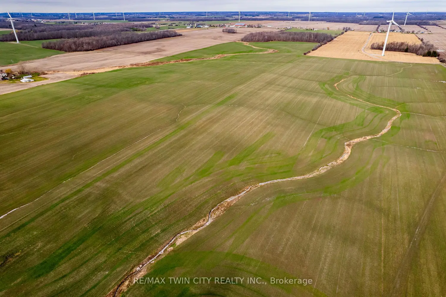 Additional image 9 of 905 Lakeshore Road