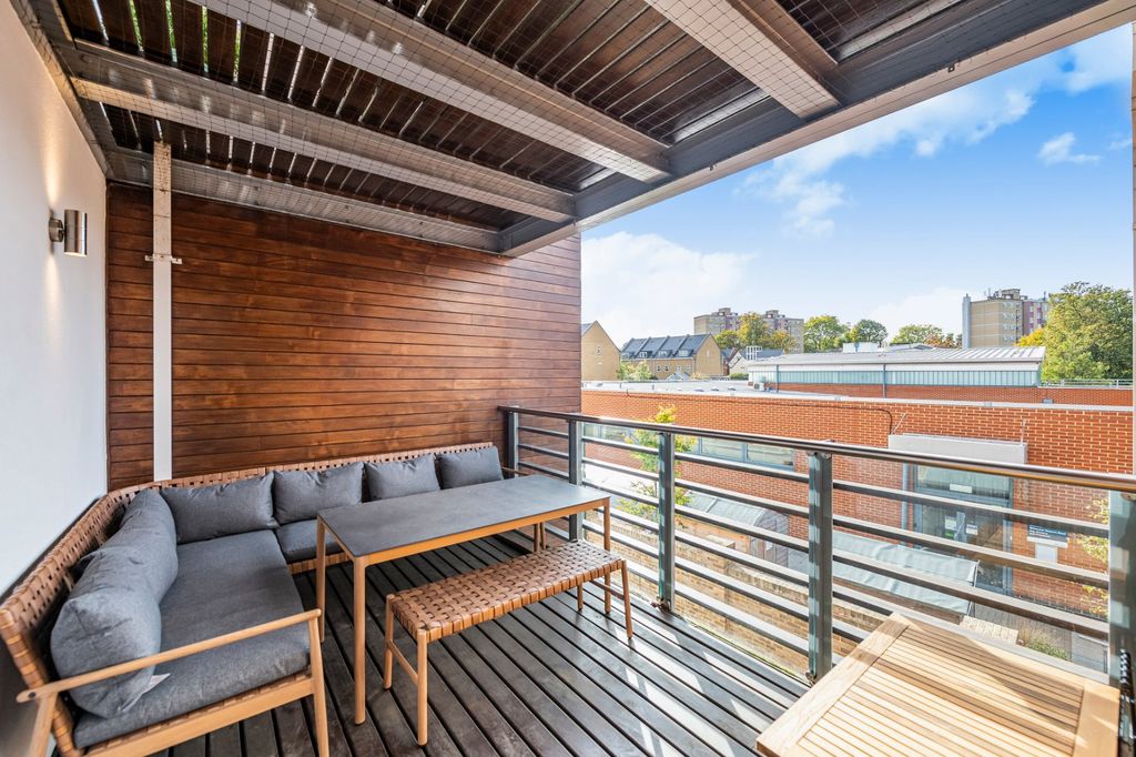 Additional image 5 of 3 bed flat to rentSheen Road, Surrey TW9