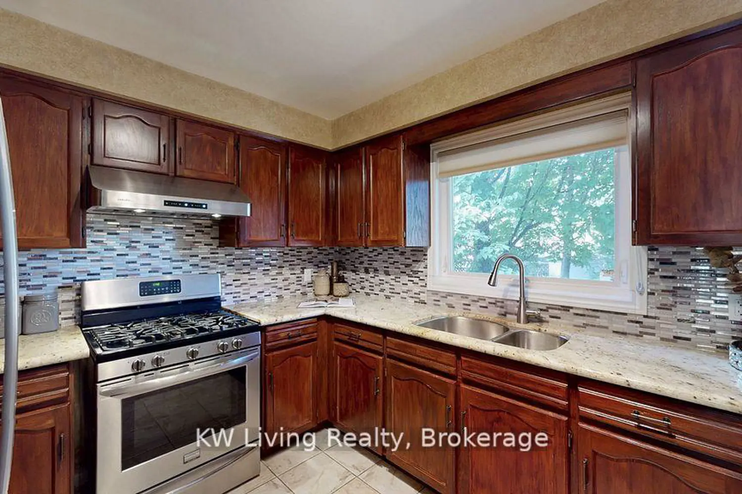 Additional image 17 of 1997 Sandown Road