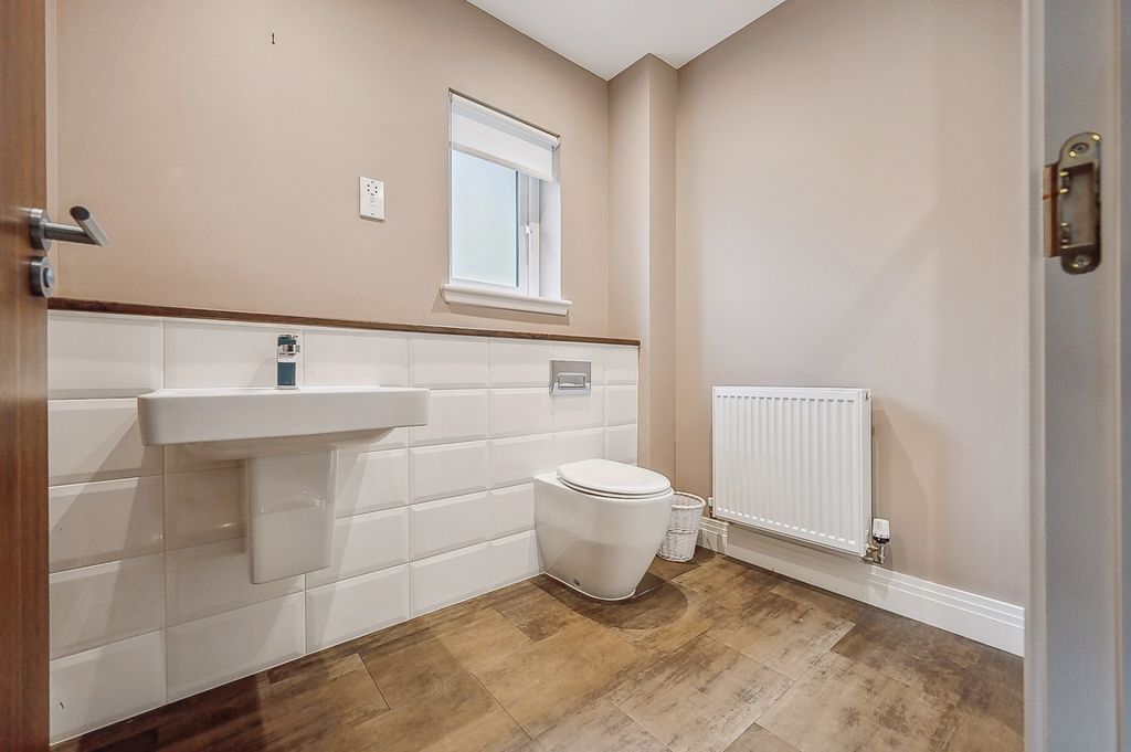 Additional image 31 of 5 bed detached house to rentDalgleish Drive, Bearsden, Glasgow G61
