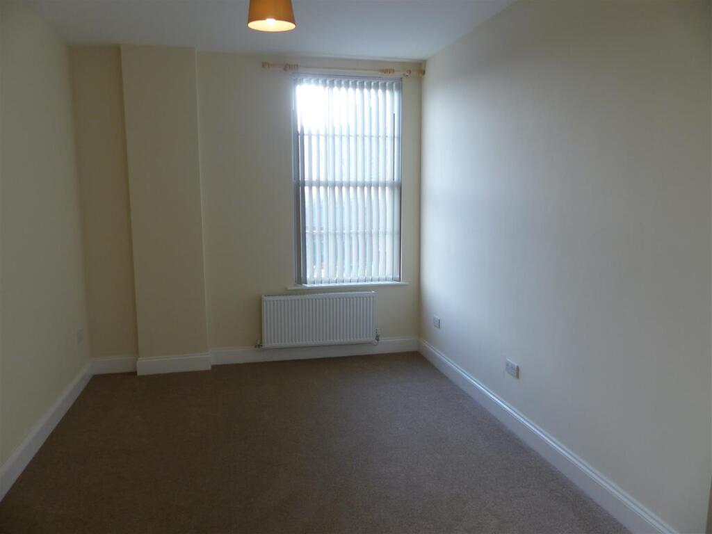 Additional image 8 of Flat 1, 1-3 Pershore Road South