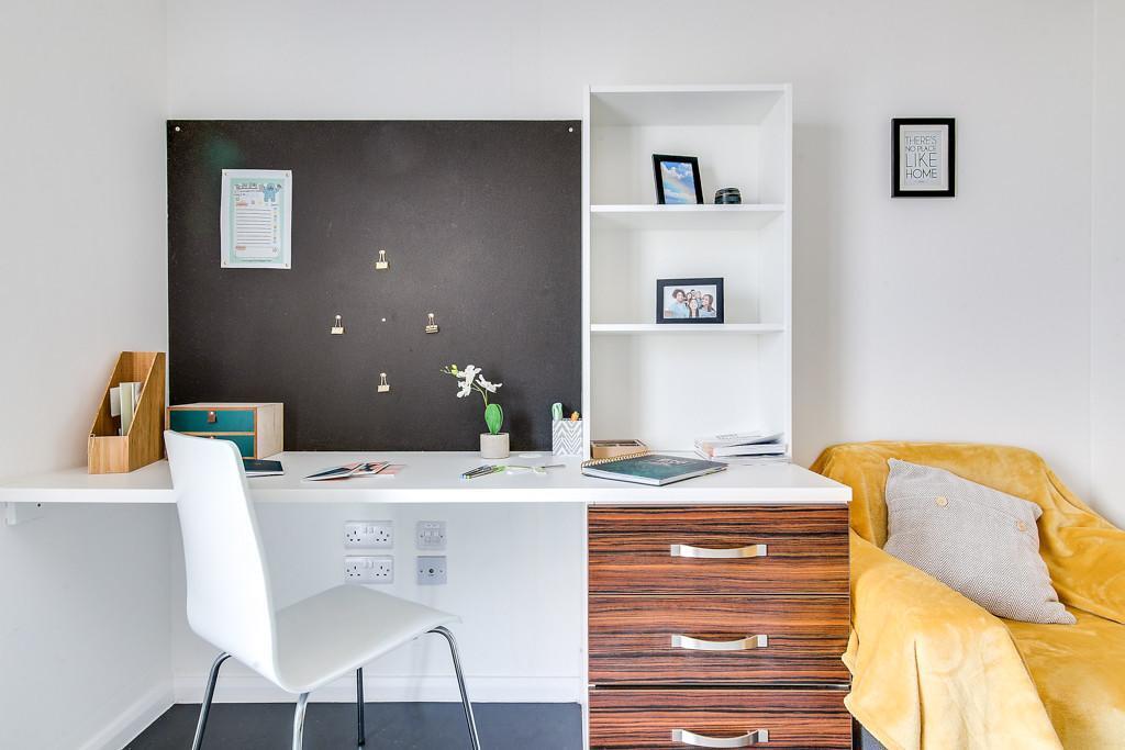 Additional image 3 of Birmingham | Student | September | B4