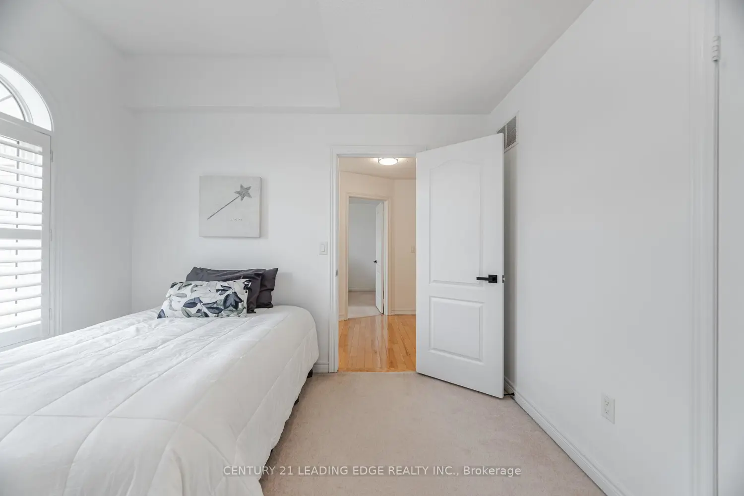 Additional image 10 of 34 Royal Links Circle