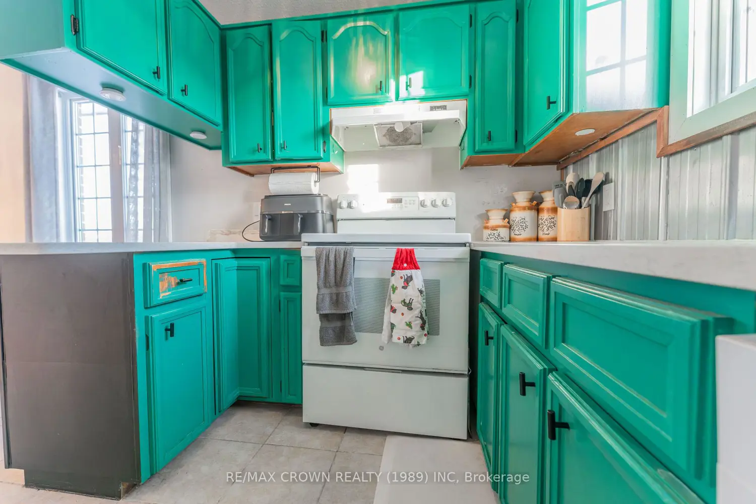 Additional image 4 of 17 Champlain Crescent