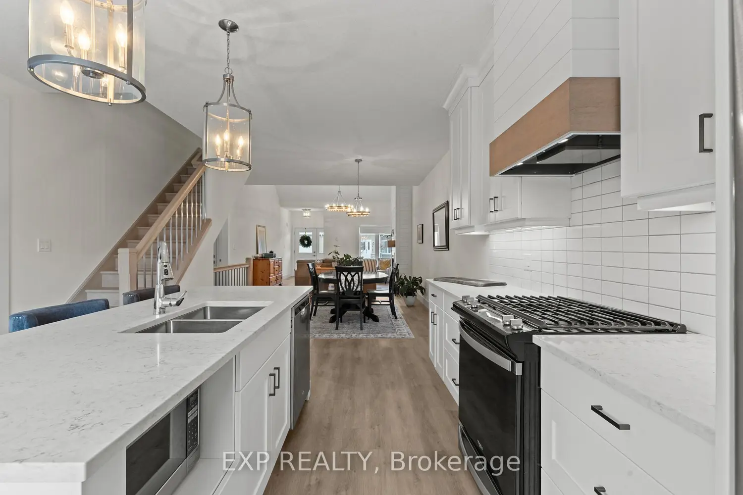 Additional image 8 of 744 Nelson Street 31