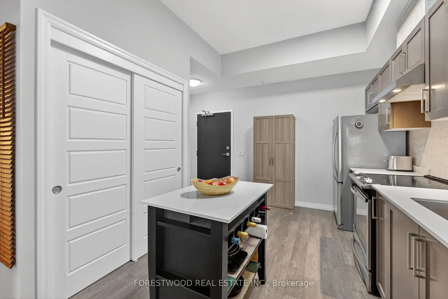 Additional image 3 of 35 Kingsbury Square 425