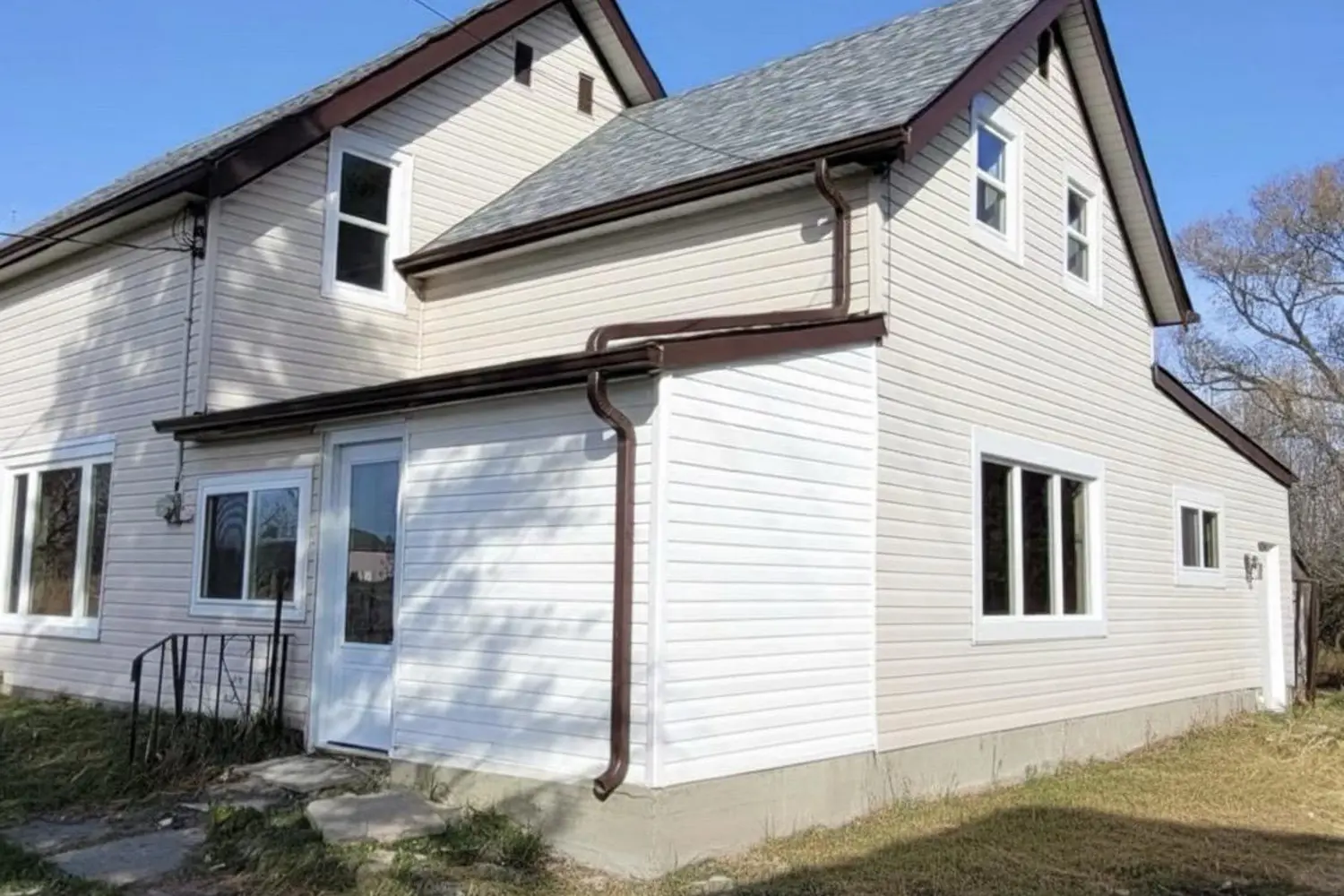21062 Loyalist Parkway photo 4