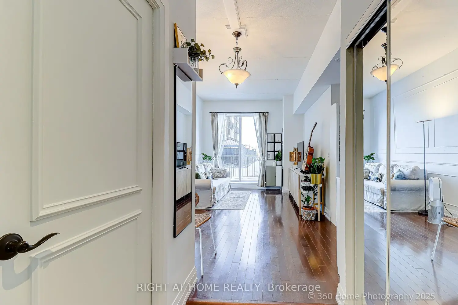 Additional image 2 of 2737 Keele Street 203