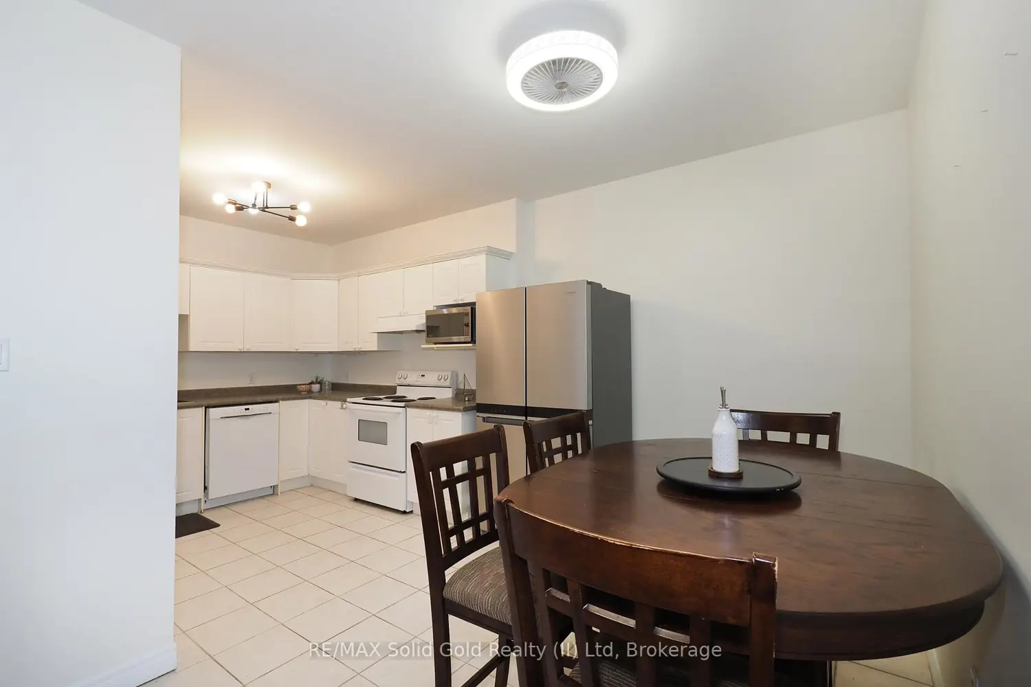 Additional image 8 of 255 Keats Way 701