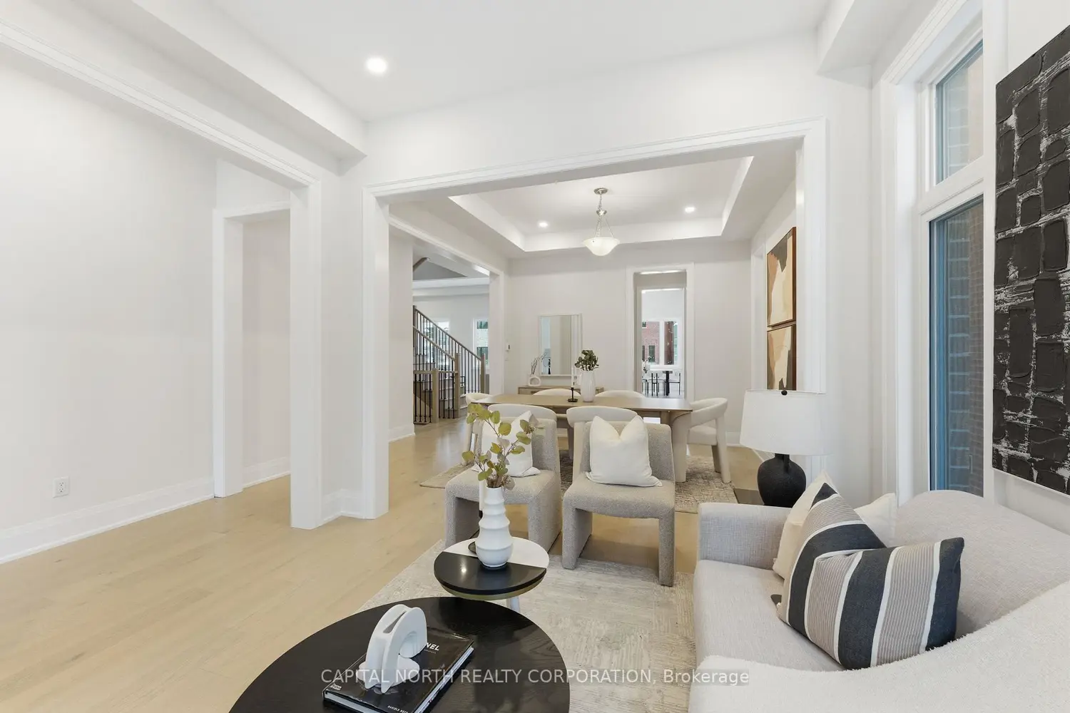 11 Gianvito Crescent photo 3