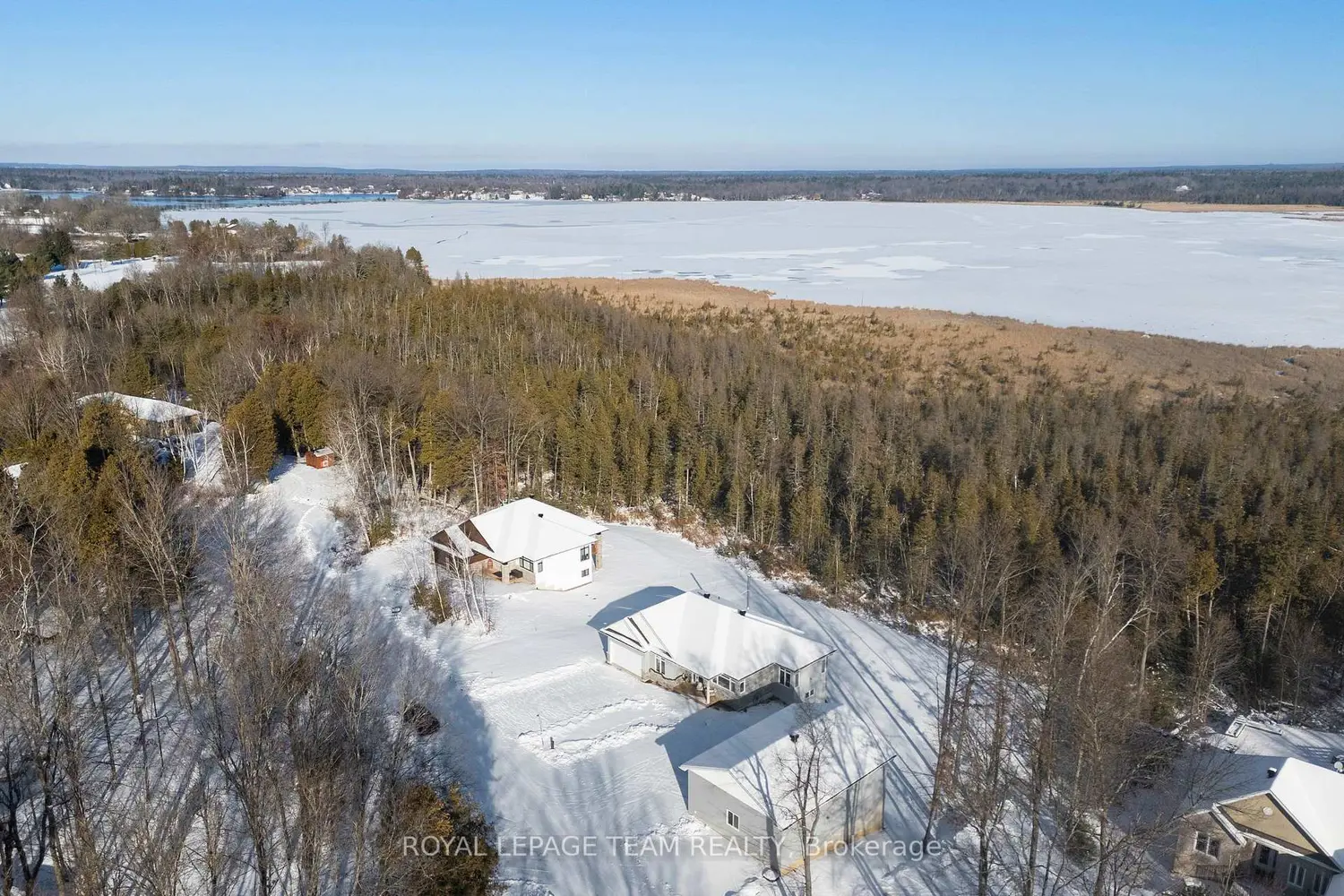 Additional image 20 of 44 Morning Flight Court