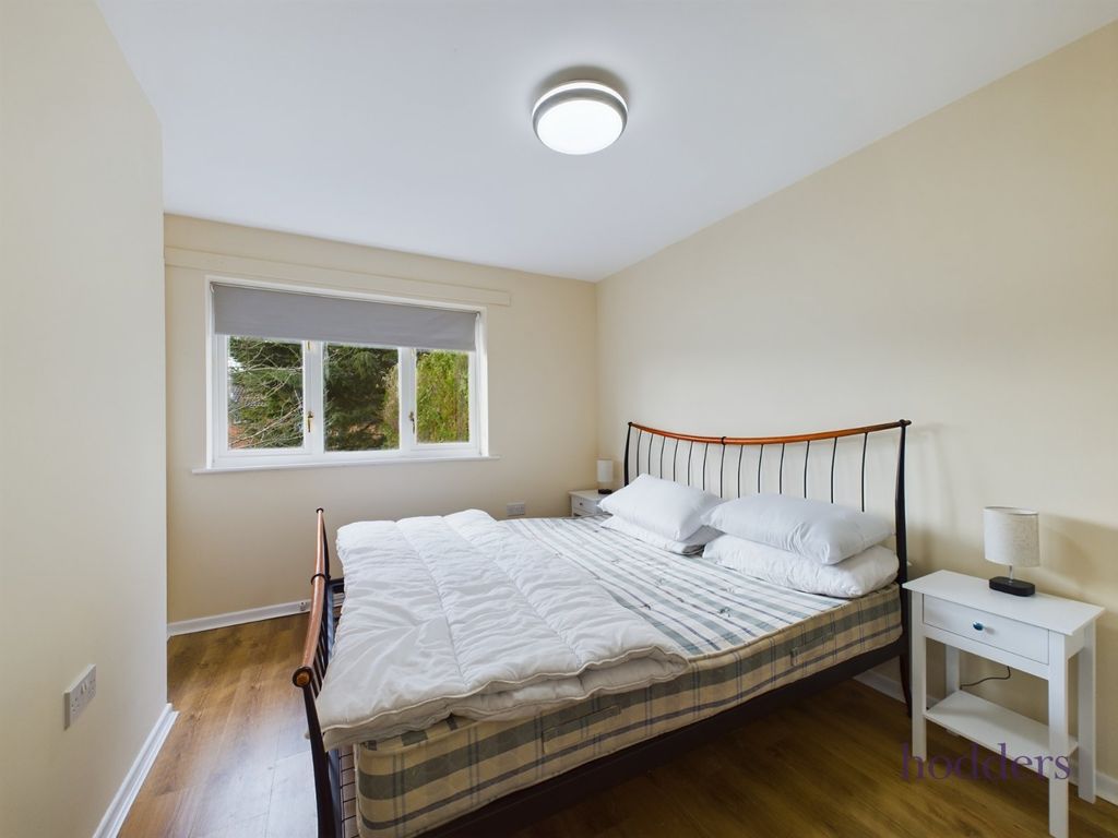 Additional image 6 of 3 bed semi-detached house to rentRavenfield, Englefield Green, Surrey TW20