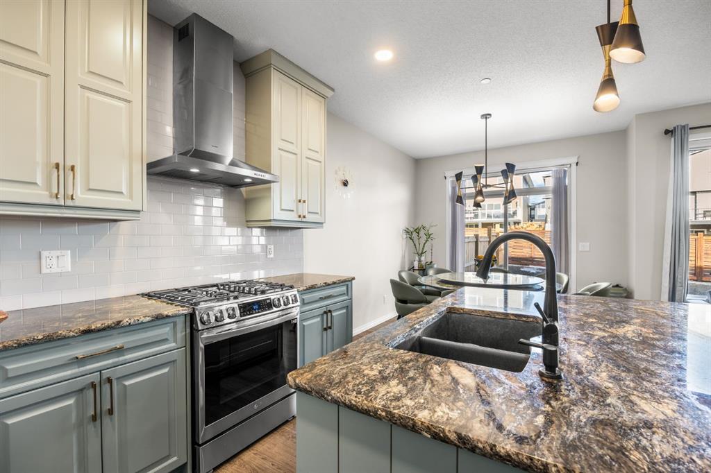 Additional image 4 of 17 Calhoun Crescent NE, Calgary, AB, T3P 1X8