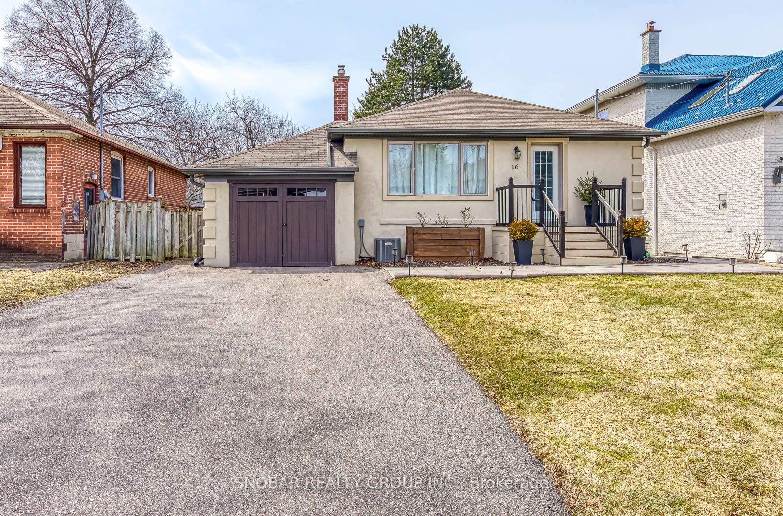 Additional image 2 of 16 Northglen Avenue, Toronto, ON, M9B 4R6