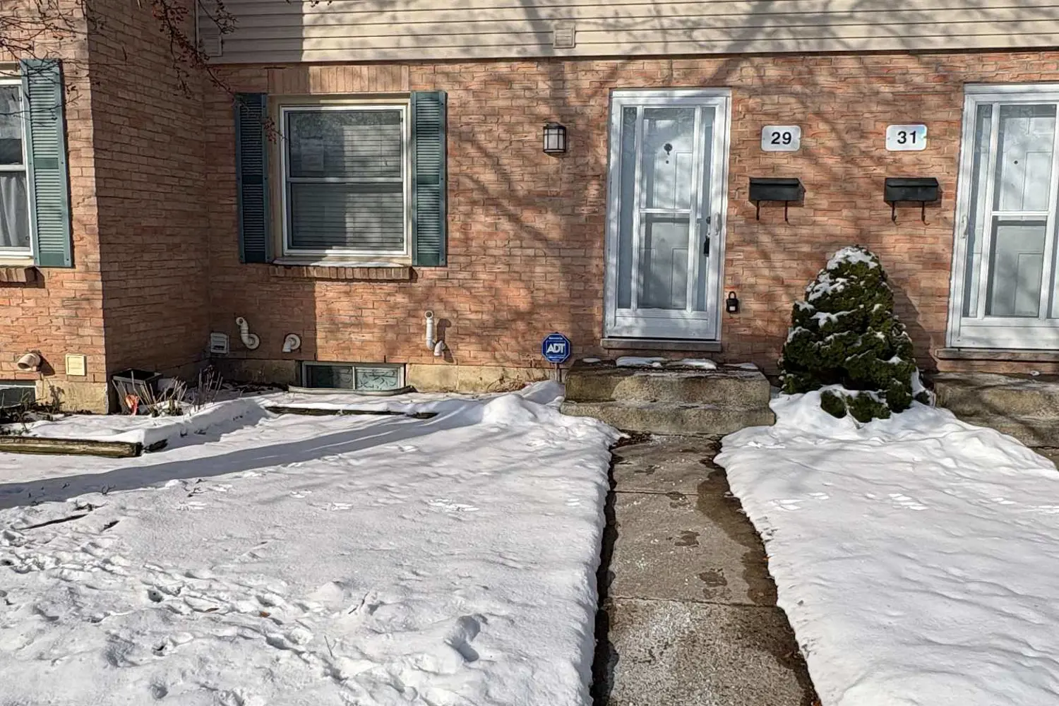 1247 Huron Street 29 photo 2