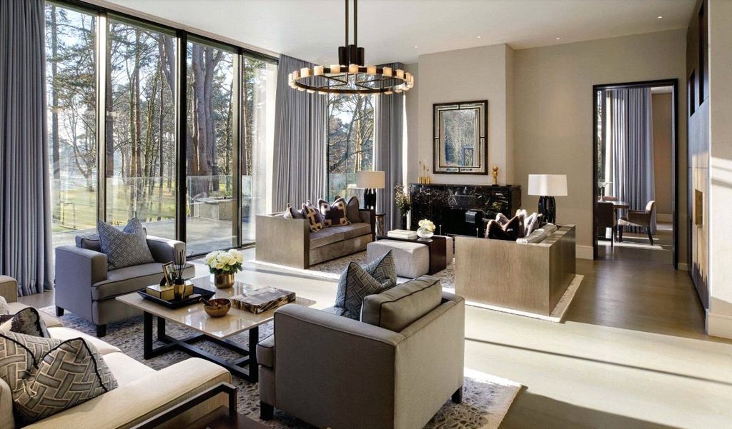 Additional image 2 of 6 bed detached house to rentWood Lane, St George's Hill, Weybridge, Surrey KT13