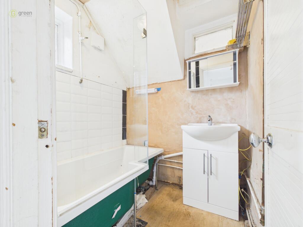 Additional image 14 of Laburnum Avenue, Kingshurst, B37