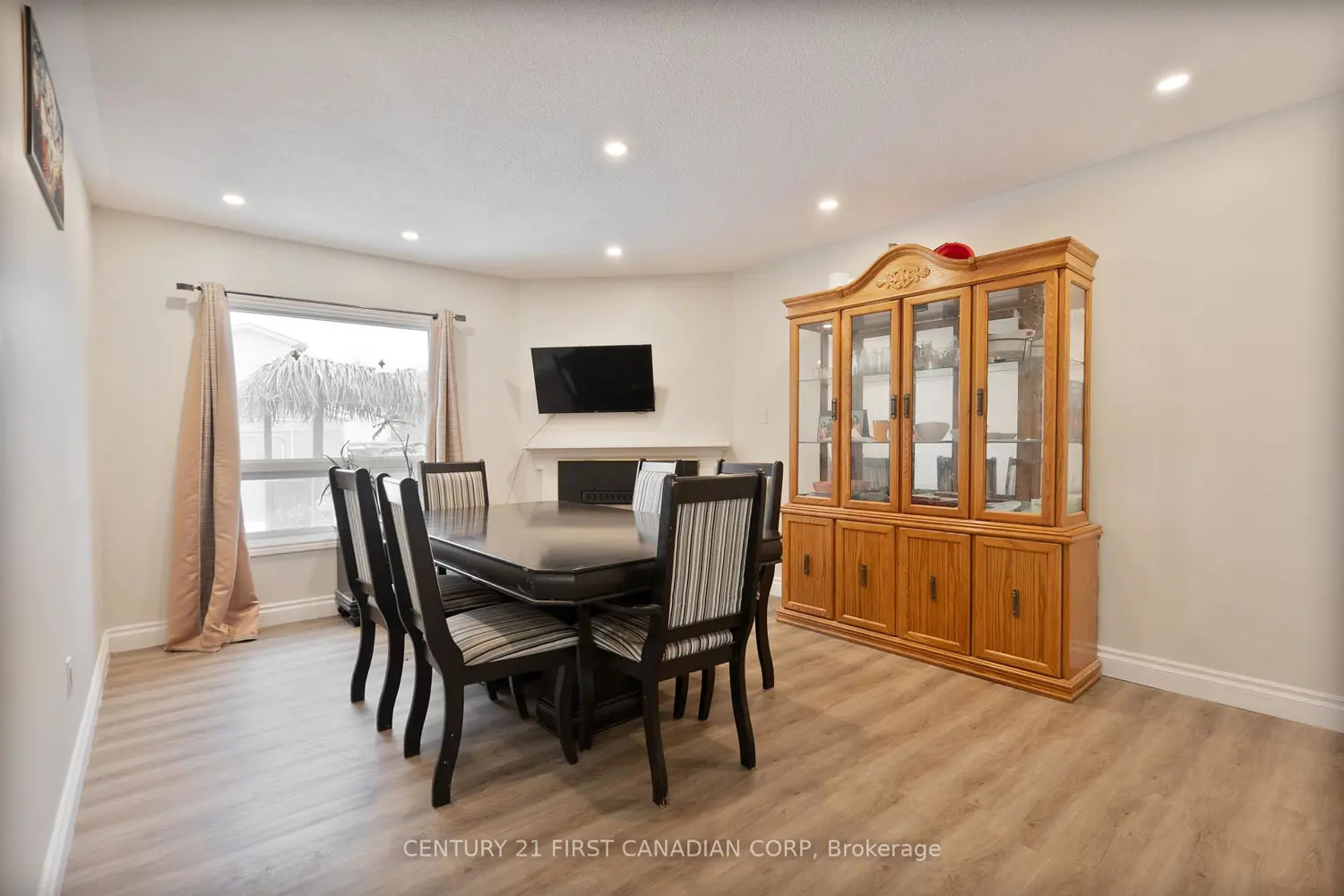 Additional image 8 of 345 Banbury Crescent