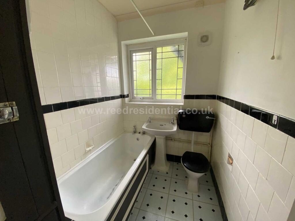 Additional image 6 of Flat 19 Weoley Court, 201 Gibbins Rd, West Midlands, B29