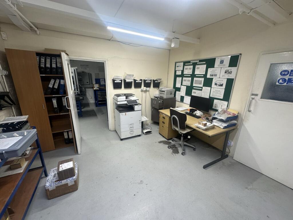 Additional image 14 of 2 Lightning Way, Birmingham, B31 3PJ